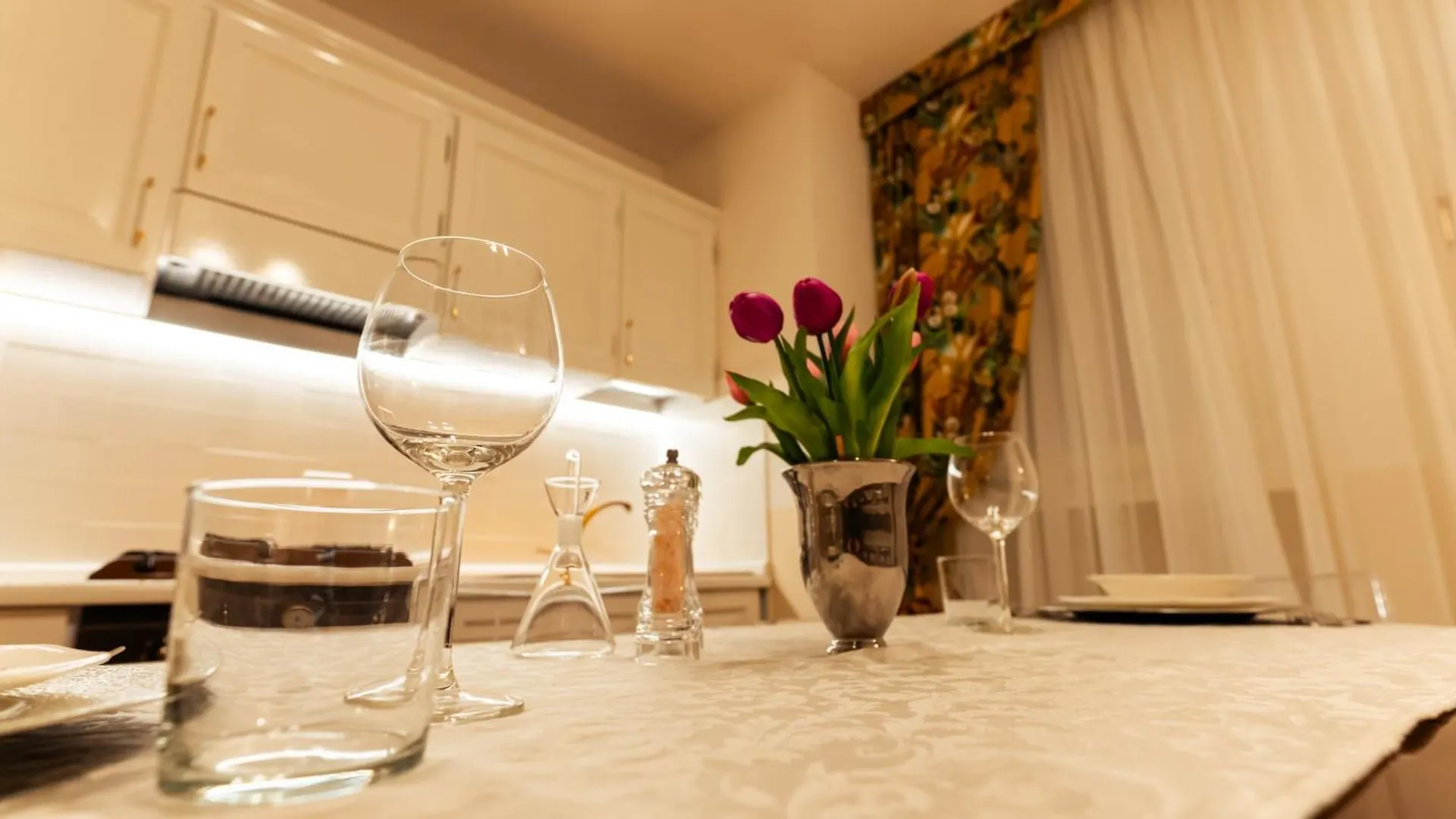 New Cozy Apartment - City Centre 莱科