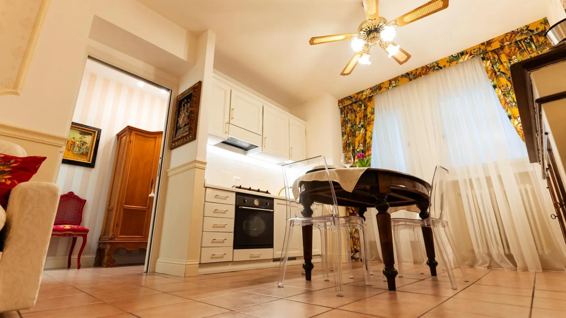 New Cozy Apartment - City Centre 莱科