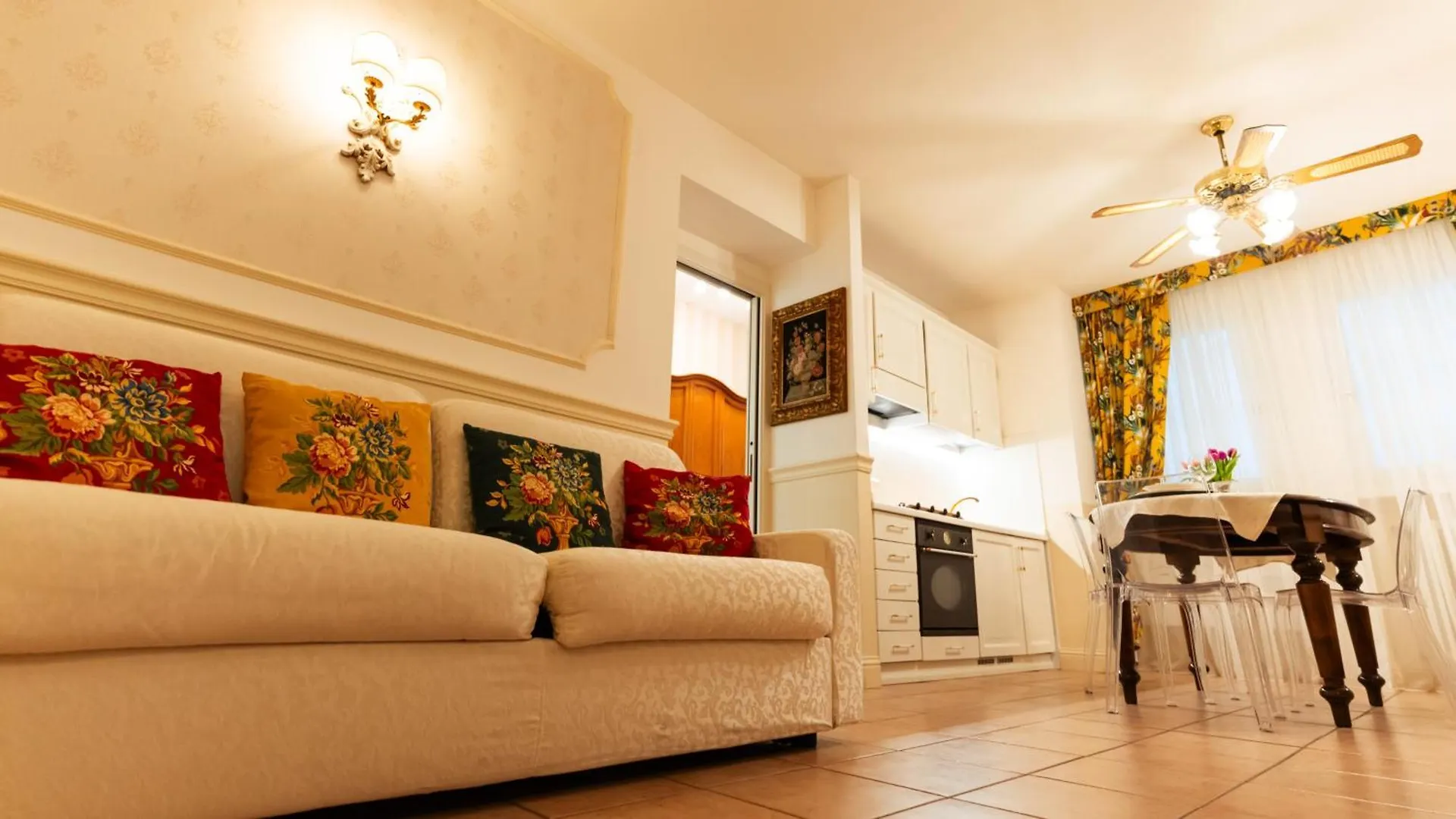 New Cozy Apartment - City Centre 莱科